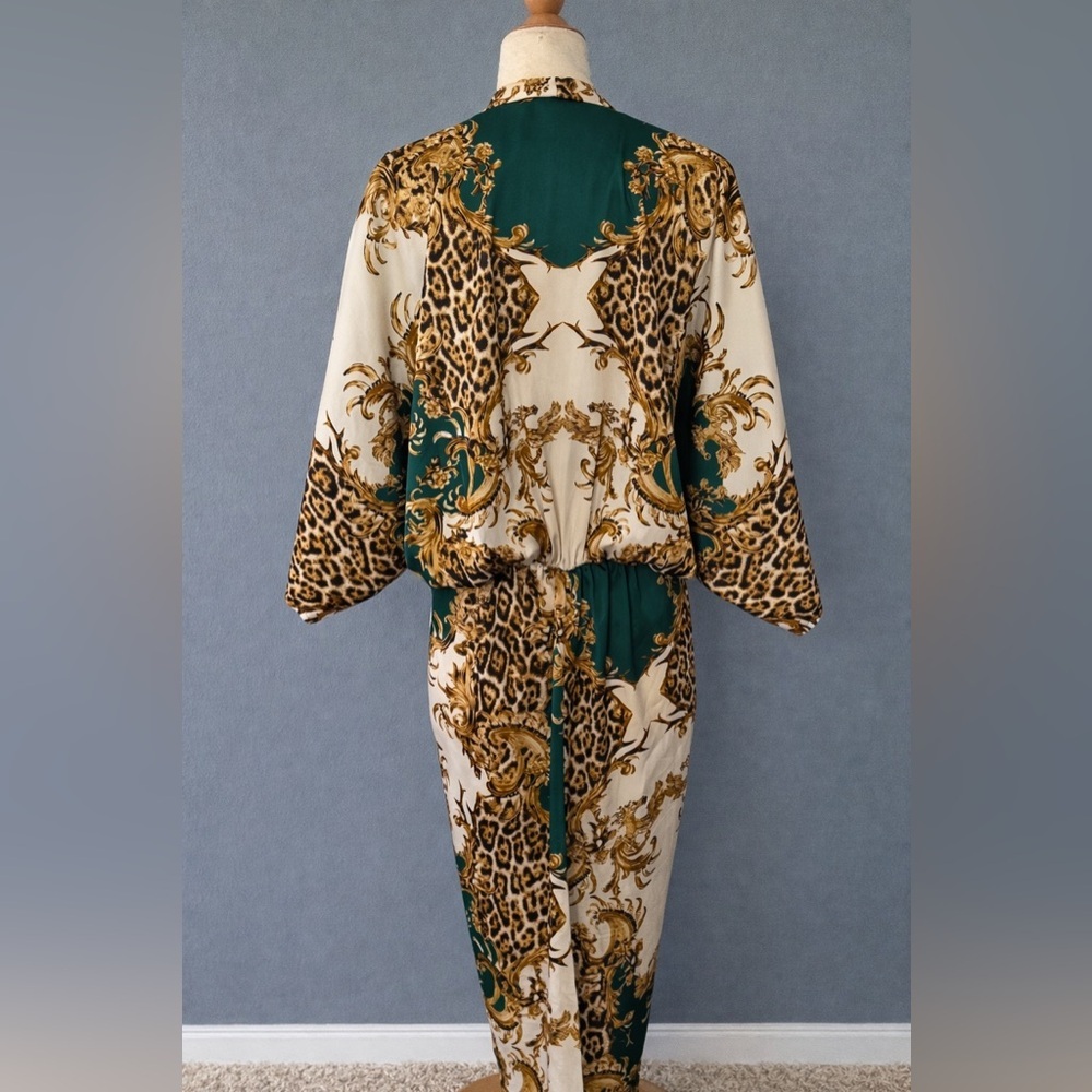 Sam & Lili Paris Resort Kimono Wrap Dress Baroque Leopard Green - Picture 3 of 12